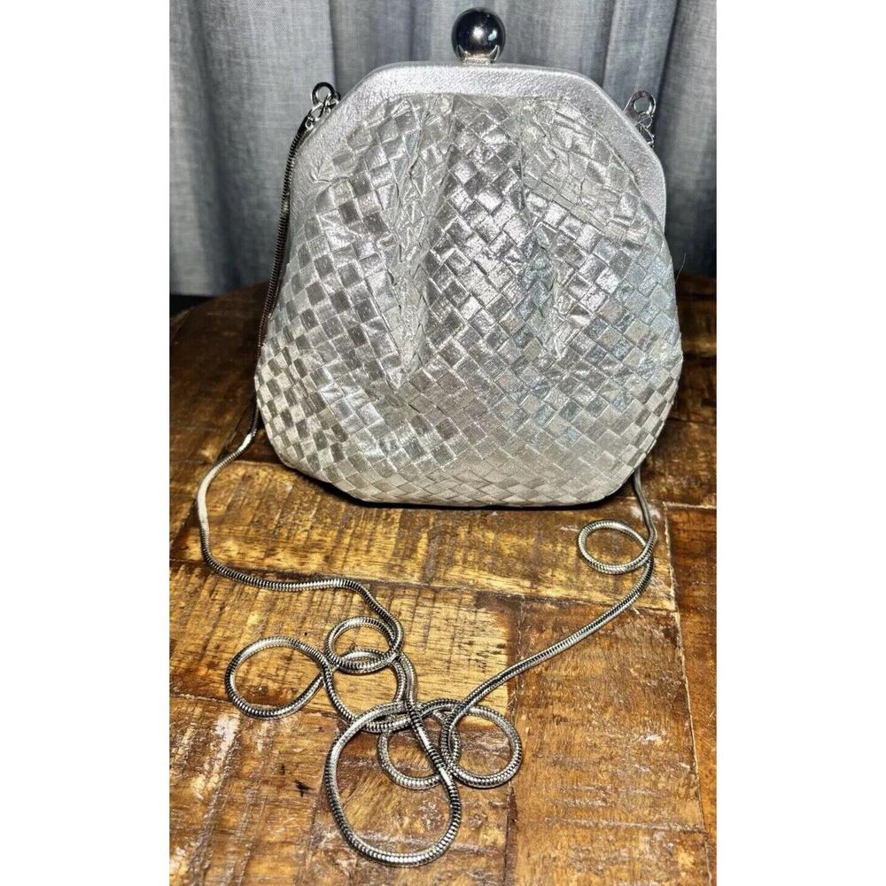 La Regale Small Dressy Metallic Silver Evening Crossbody with Chain
